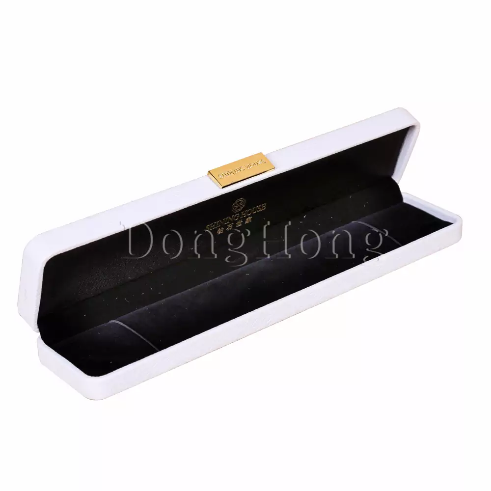 Hinged Texture White Leather Gift Box  