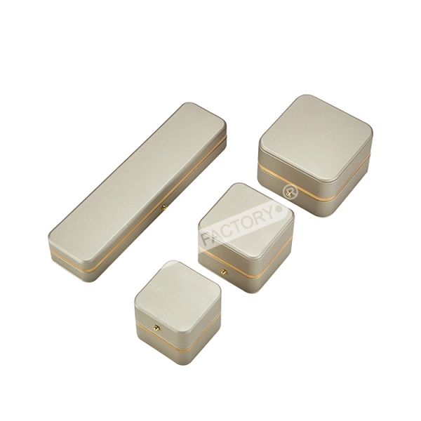 Luxury Earring Necklace Jewelry Gift Box  Side View