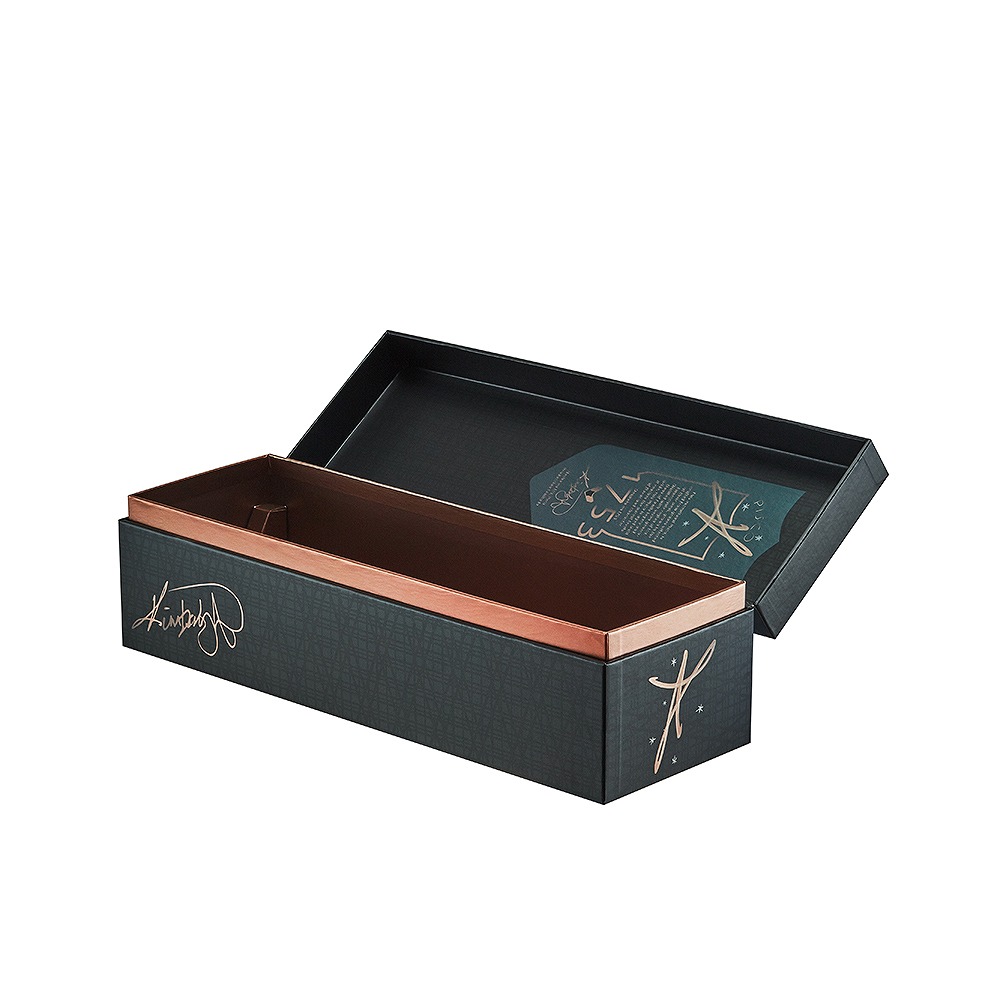 Premium custom wine packaging box with hot foil stamped signature